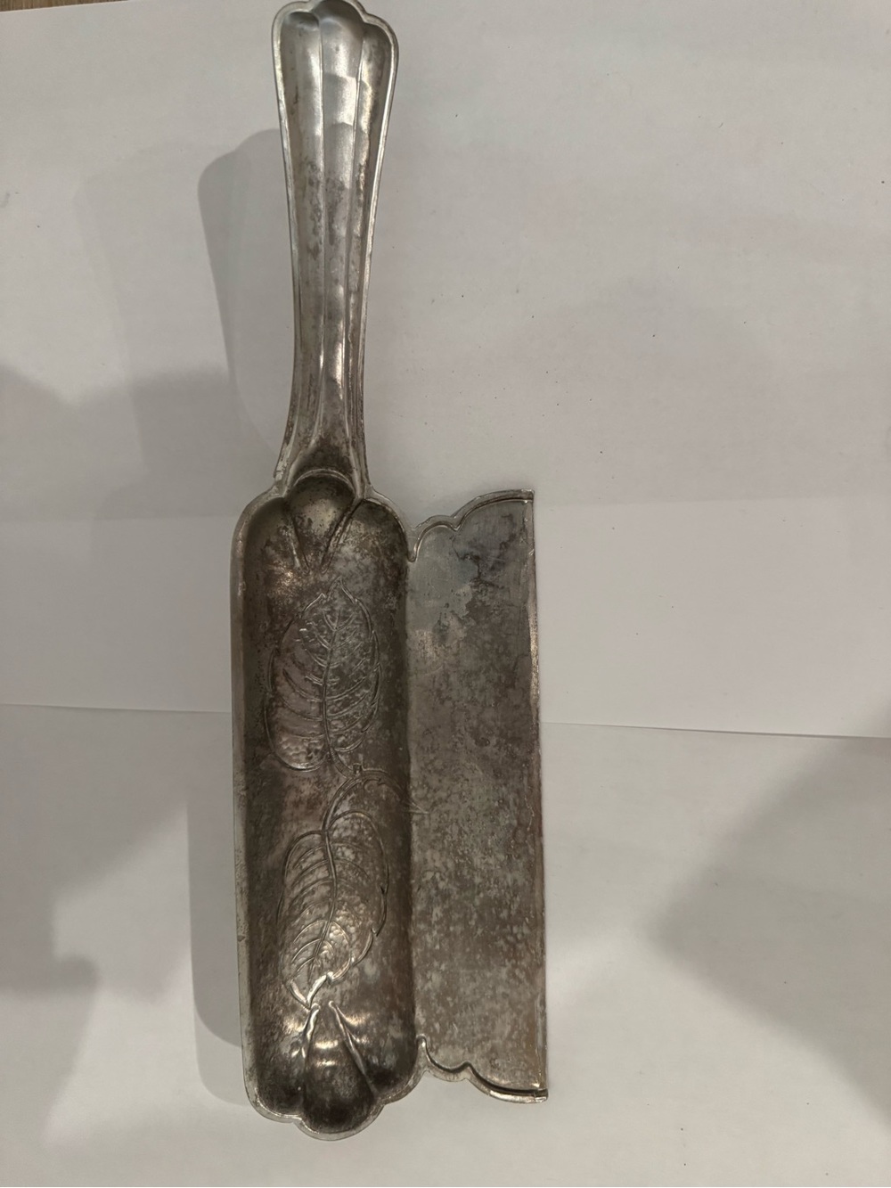 Vintage Farberware NYC Wrought Aluminum Crumb Tray & Scraper Leaf Design Set